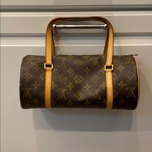 Louis Vuitton Papillon 26